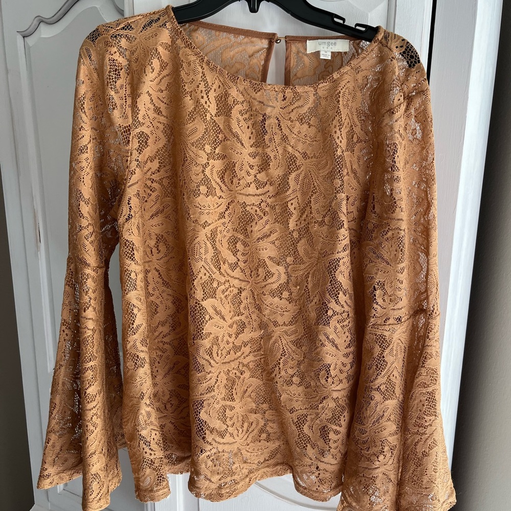 Size medium boutique blouse